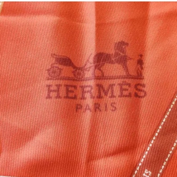 HERMES Carré Pointe Triangular Volduc Ribo Scarf - Picture 3 of 5